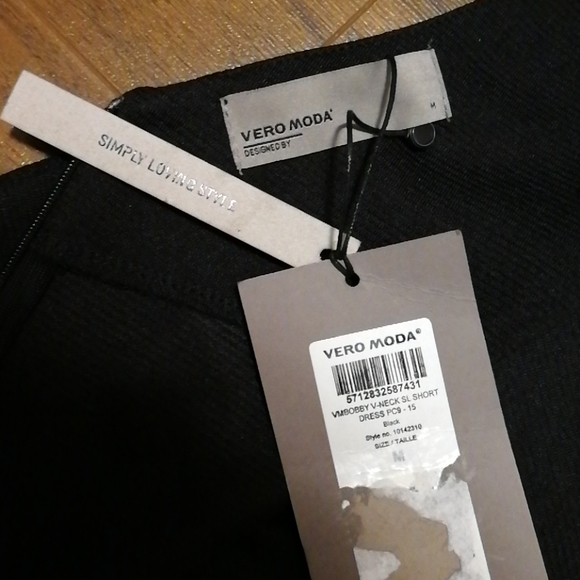 (3/$50) NWT Vero Moda fitted black dress - Picture 4 of 6